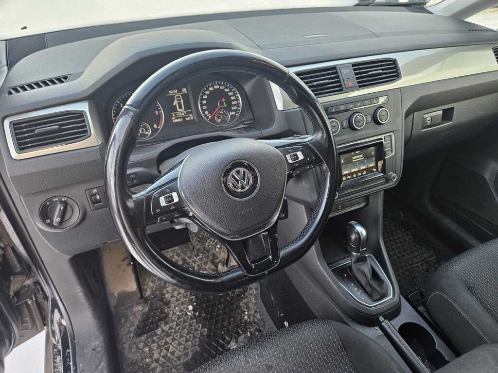 Volkswagen Caddy Maxi 2016 Musta