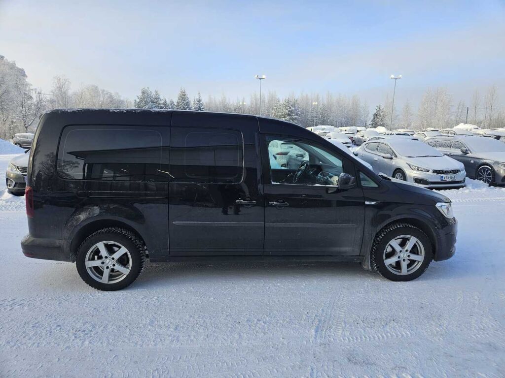 Volkswagen Caddy Maxi 2016 Musta
