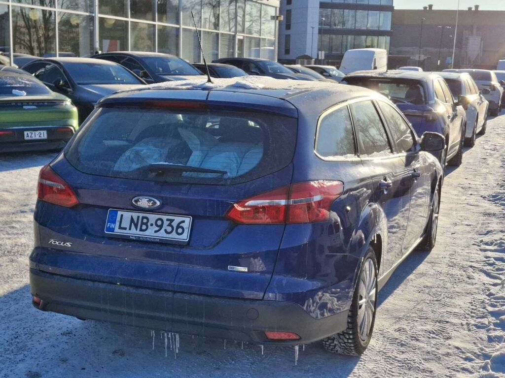 Ford Focus 2016 Sininen