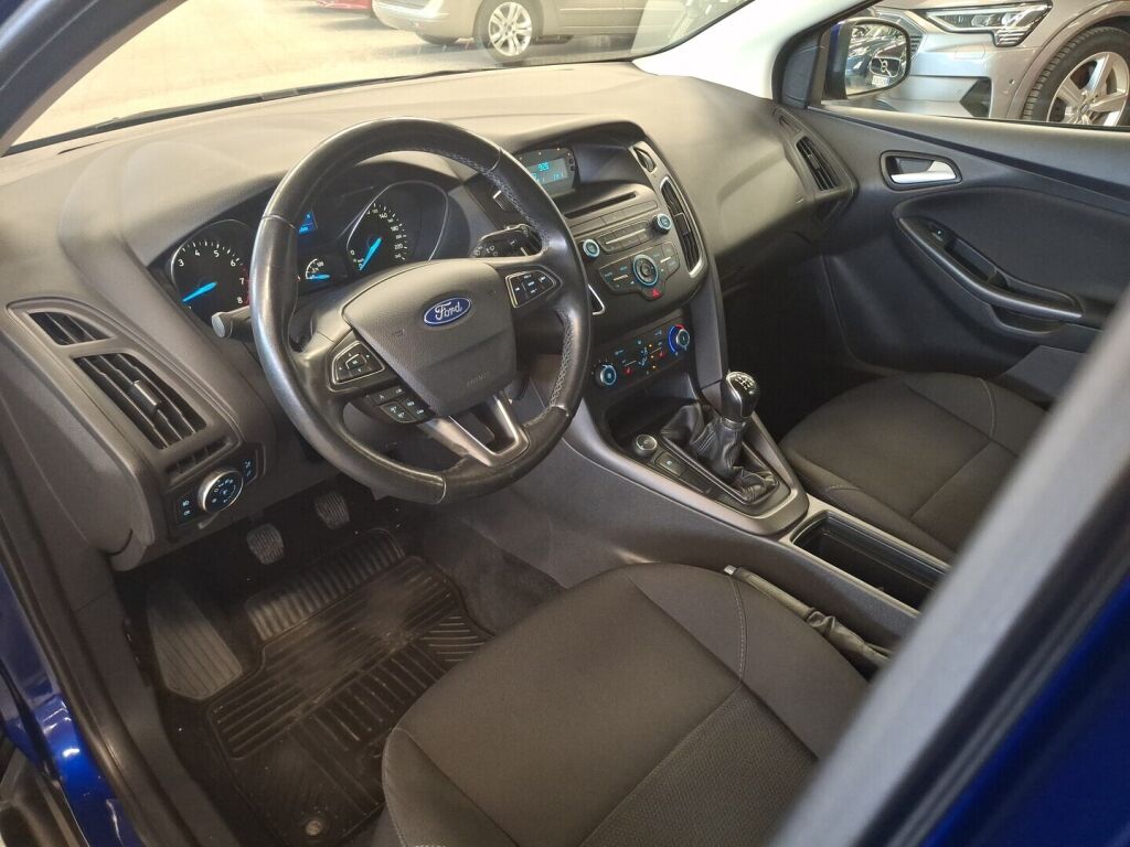 Ford Focus 2016 Sininen