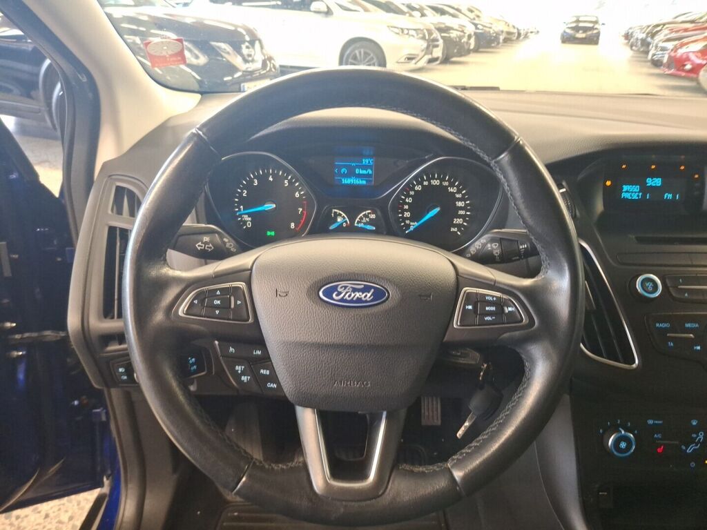Ford Focus 2016 Sininen