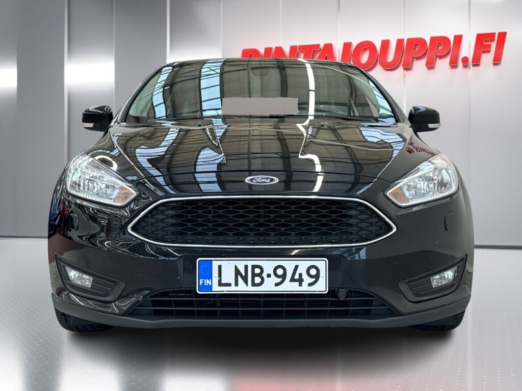 Ford Focus 2016 Musta