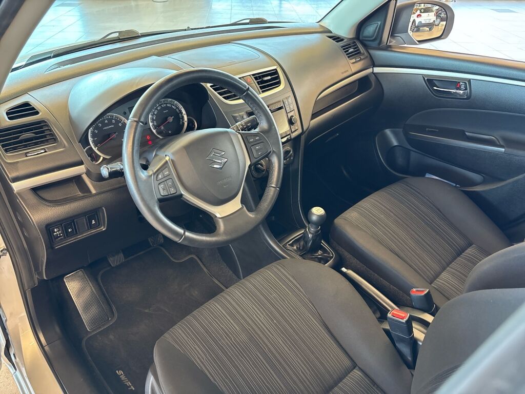Suzuki Swift 2015 Harmaa