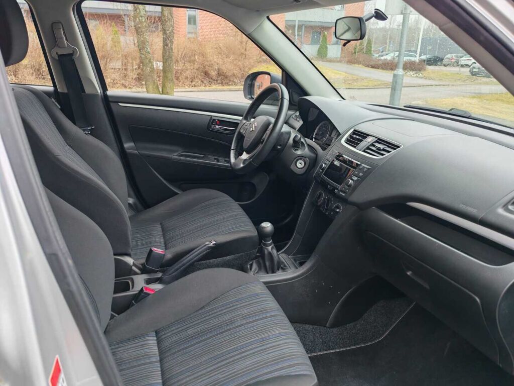 Suzuki Swift 2015 Harmaa