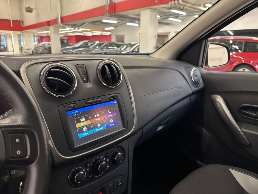 Dacia Sandero 2016 Sininen