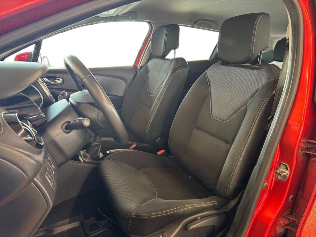 Renault Clio 2016 Metallinhohto Punainen