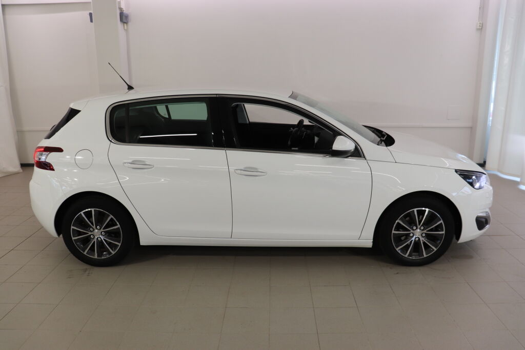 Peugeot 308 2016 Valkoinen