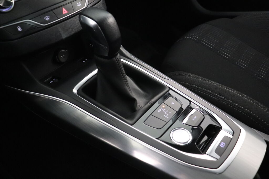 Peugeot 308 2016 Valkoinen