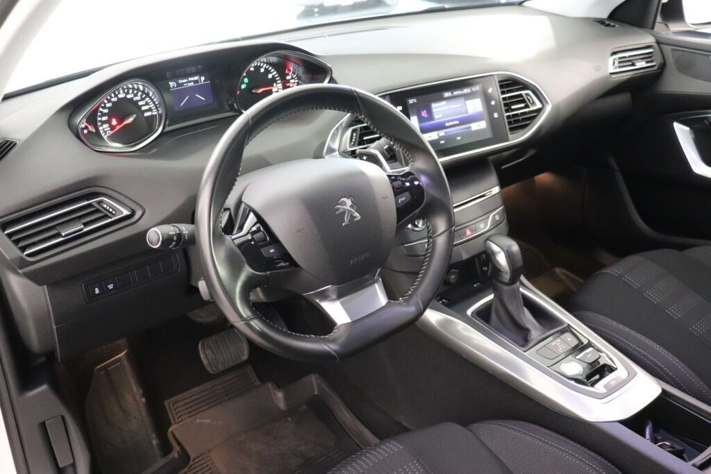 Peugeot 308 2016 Valkoinen