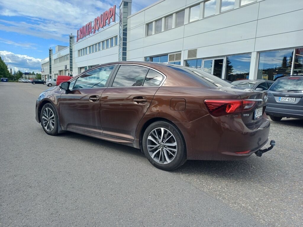 Toyota Avensis 2016 Harmaa