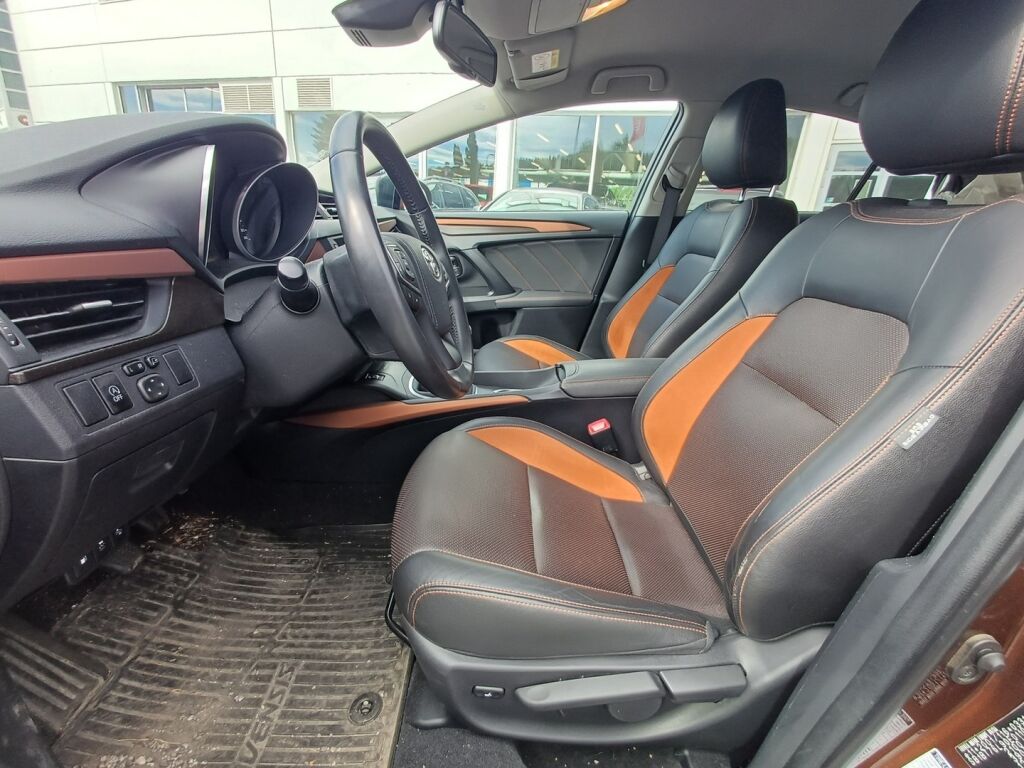 Toyota Avensis 2016 Harmaa