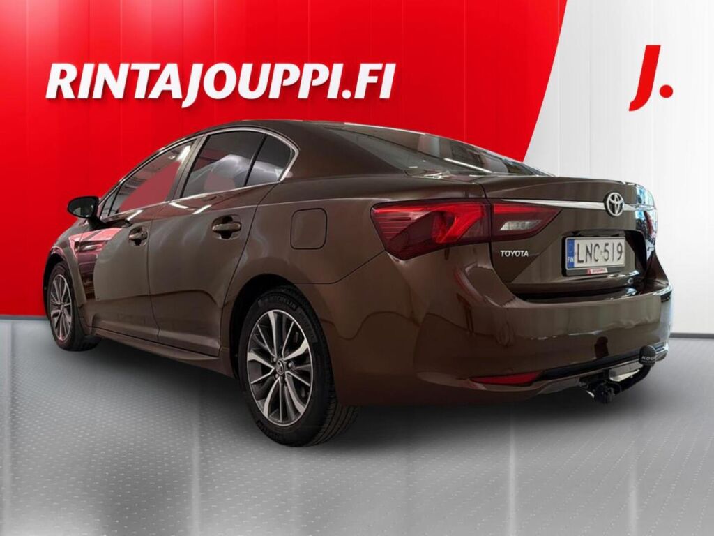 Toyota Avensis 2016 Harmaa
