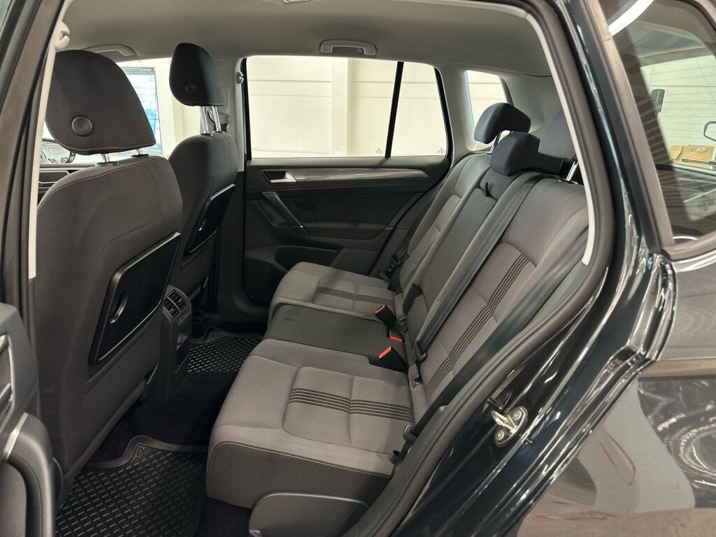 Volkswagen Golf Sportsvan 2016 Harmaa