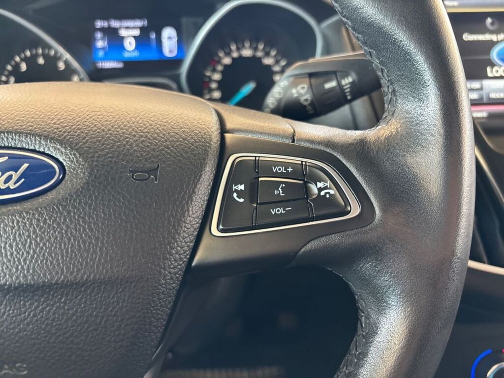 Ford Focus 2016 Harmaa