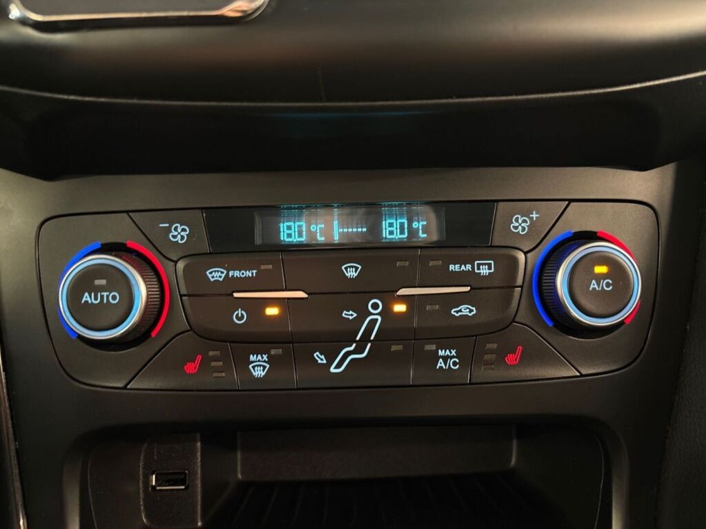 Ford Focus 2016 Harmaa