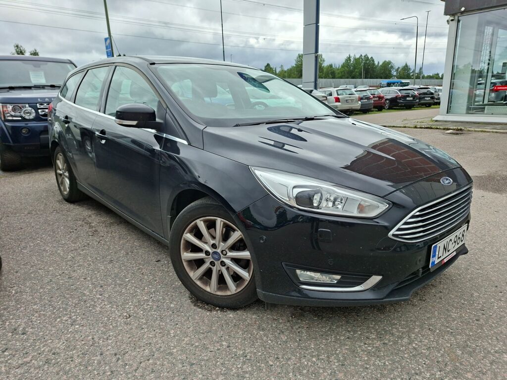 Ford Focus 2016 Musta
