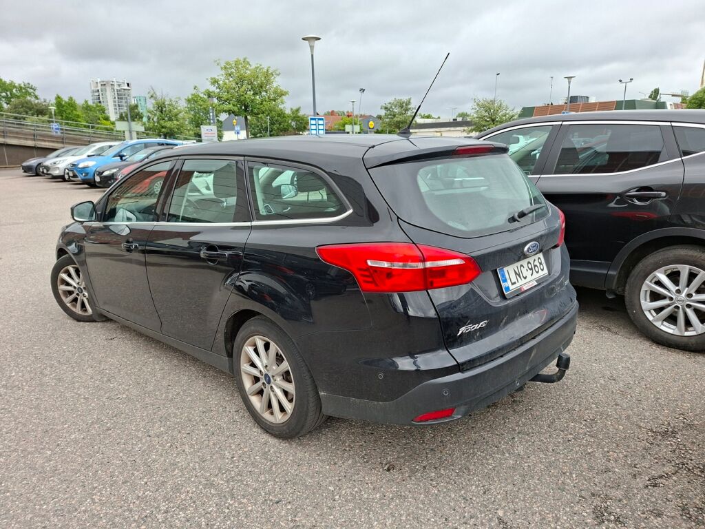 Ford Focus 2016 Musta