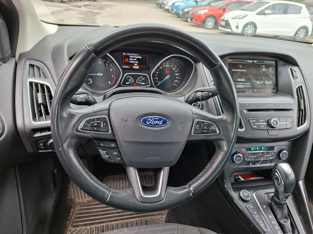 Ford Focus 2016 Musta