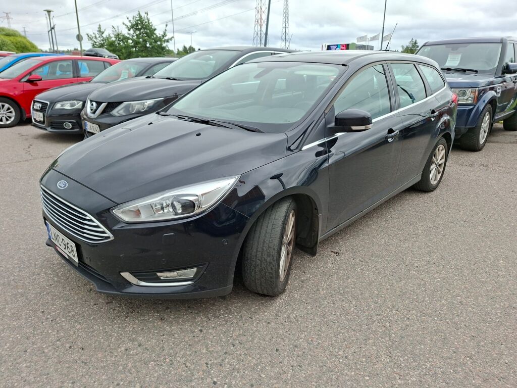 Ford Focus 2016 Musta