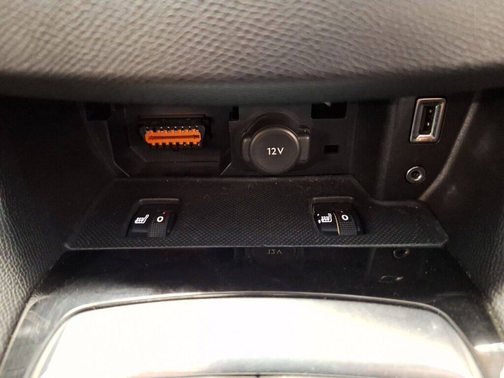 Peugeot 308 2016 Sininen