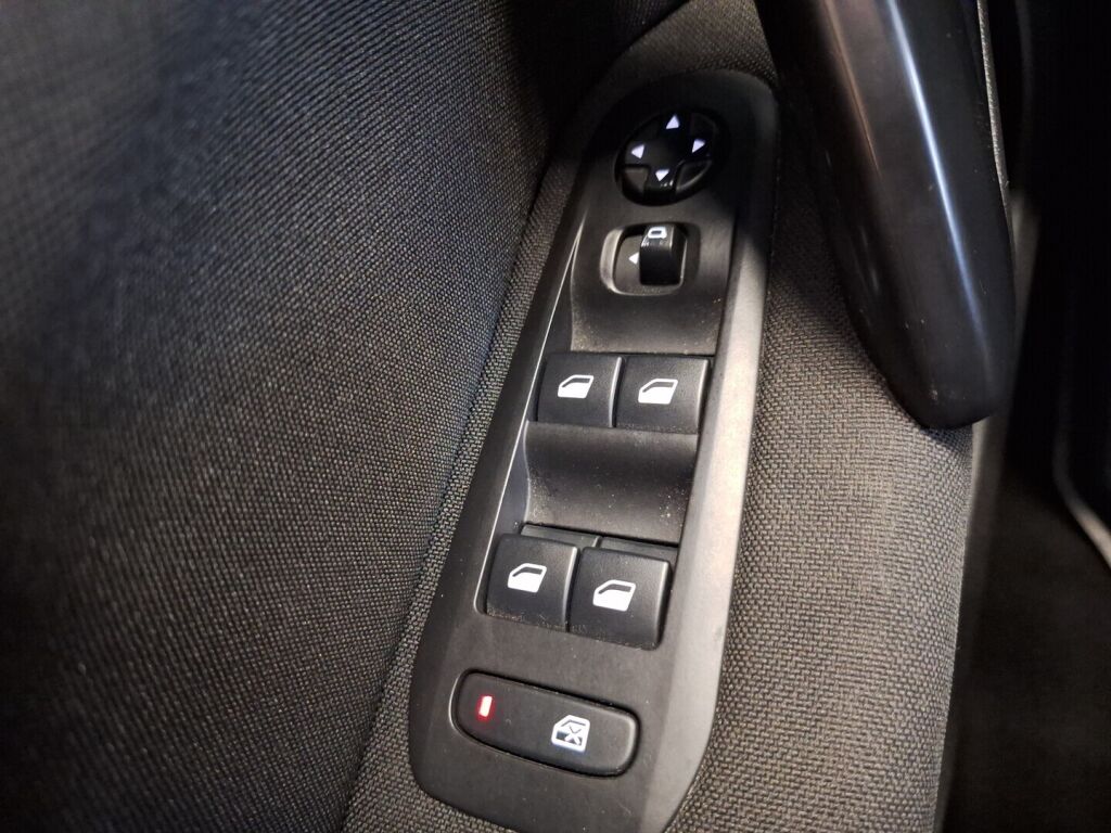 Peugeot 308 2016 Sininen