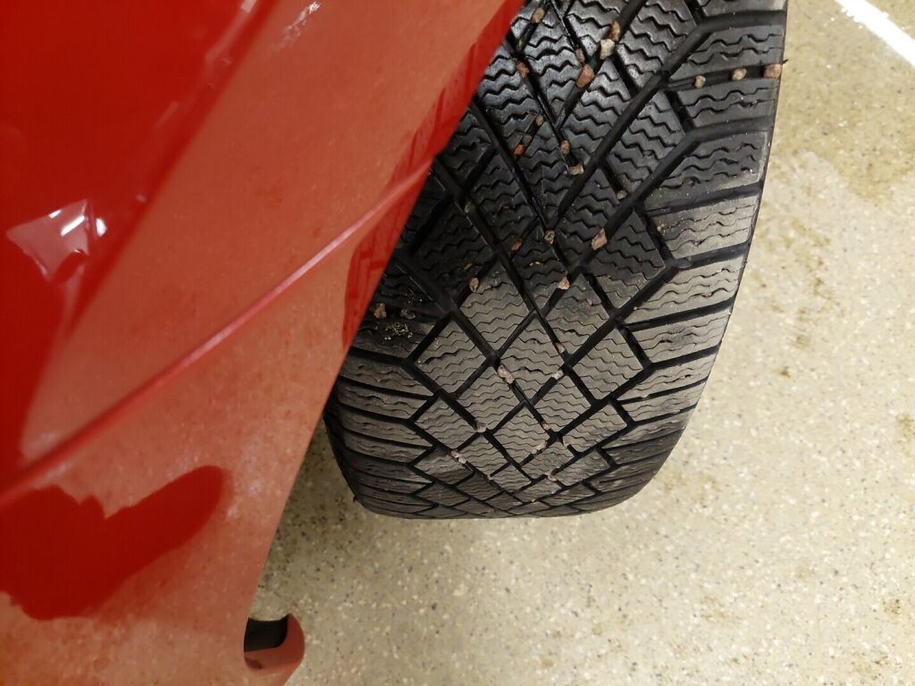 Toyota Auris 2016 Punainen