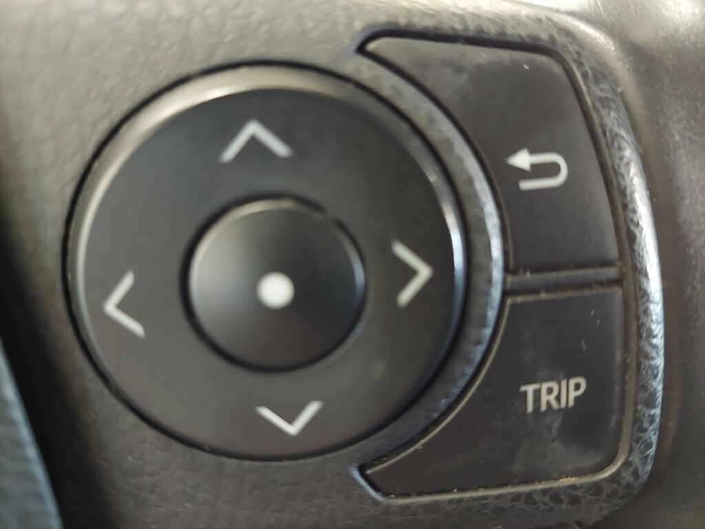 Toyota Auris 2016 Punainen