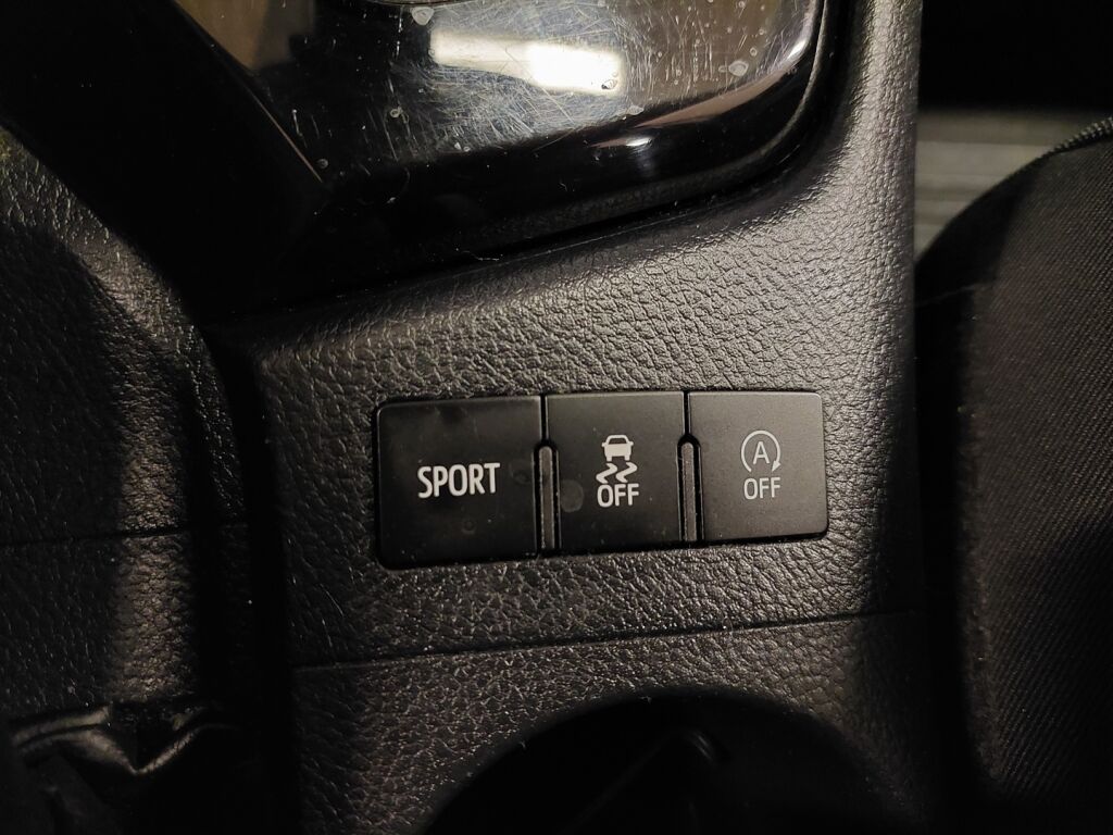 Toyota Auris 2016 Punainen