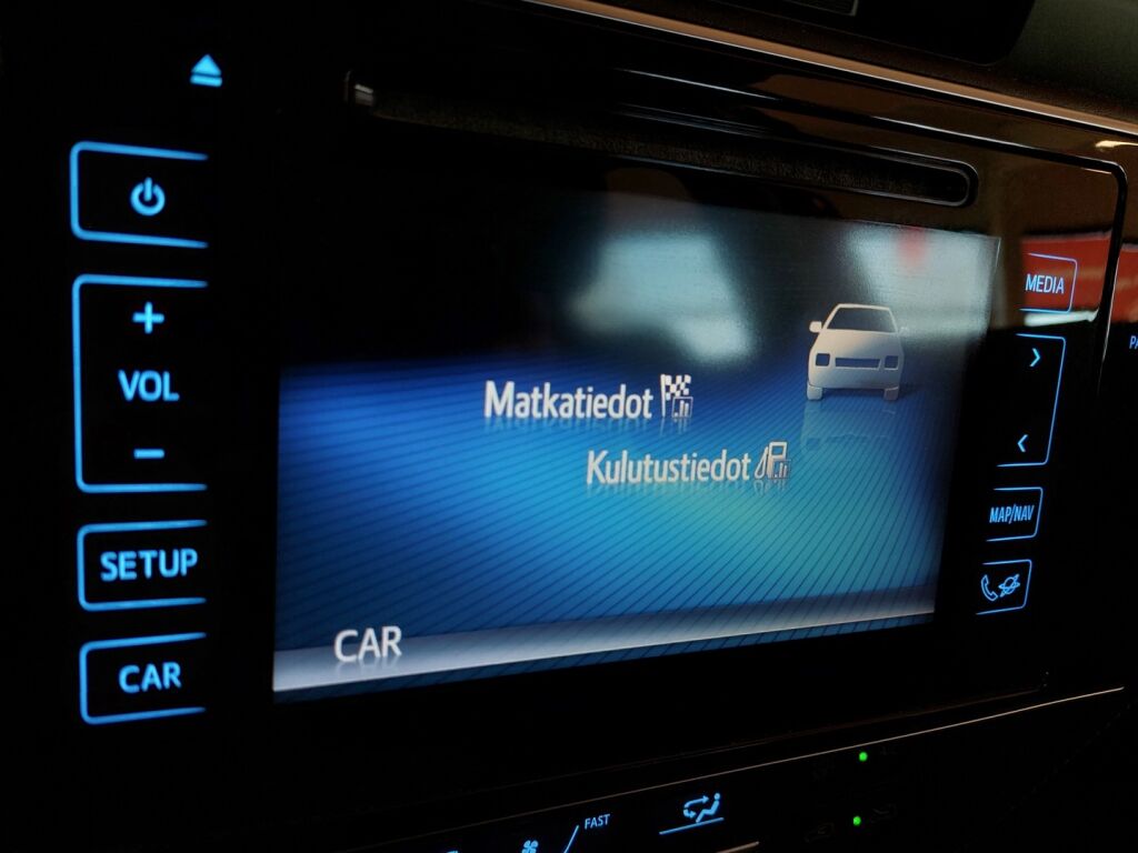 Toyota Auris 2016 Punainen