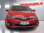 Toyota Auris 2016 Punainen
