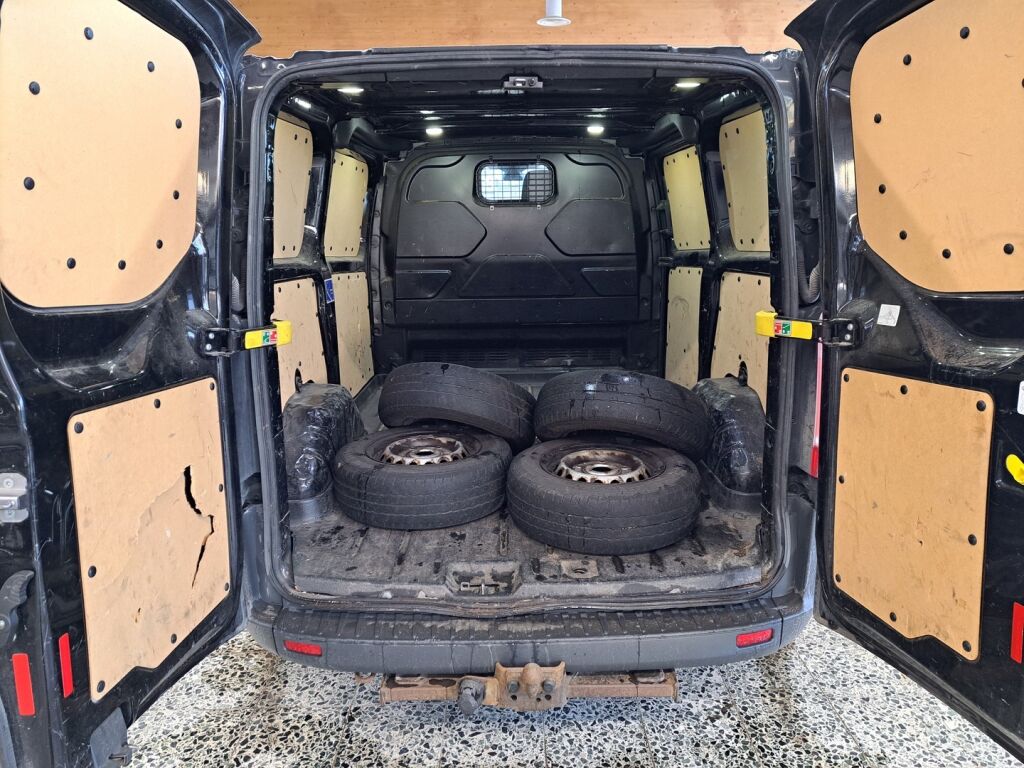 Ford Transit Custom 2016 Musta