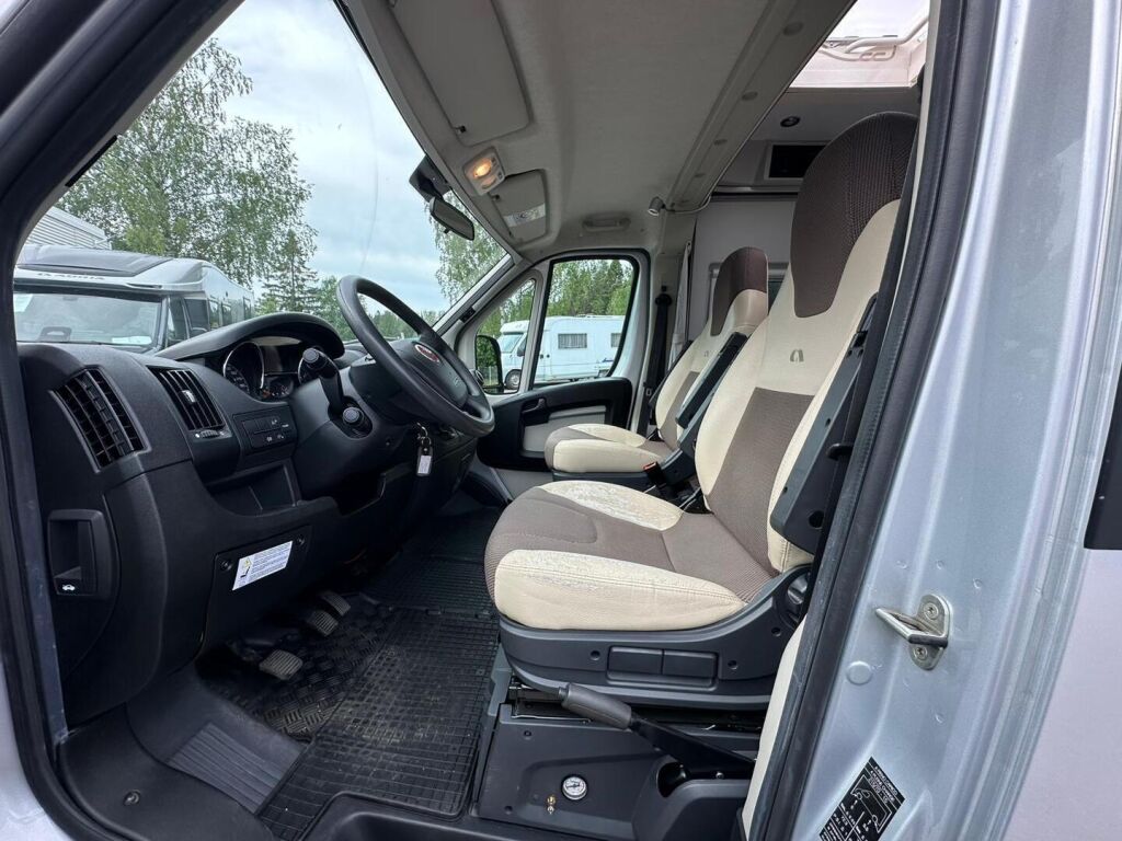 Adria Twin 600 SP 2016 Harmaa