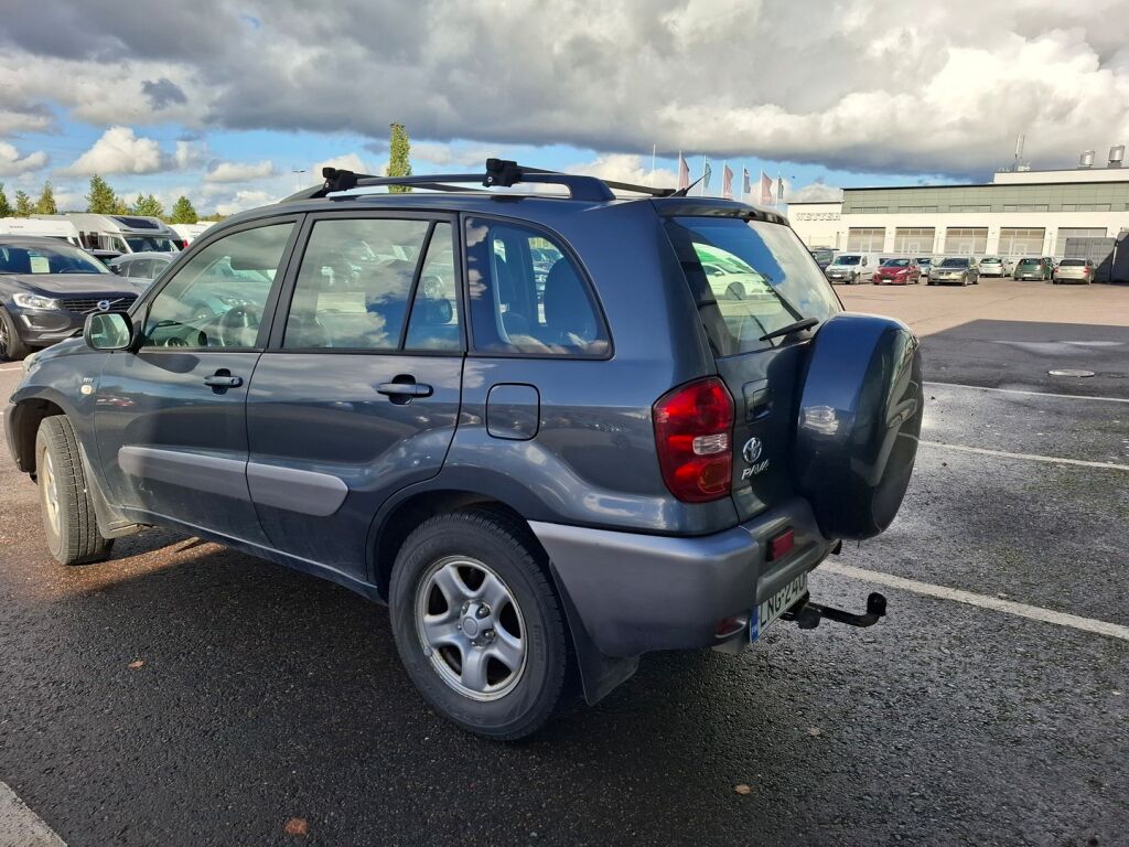 Toyota RAV4 2004 Harmaa
