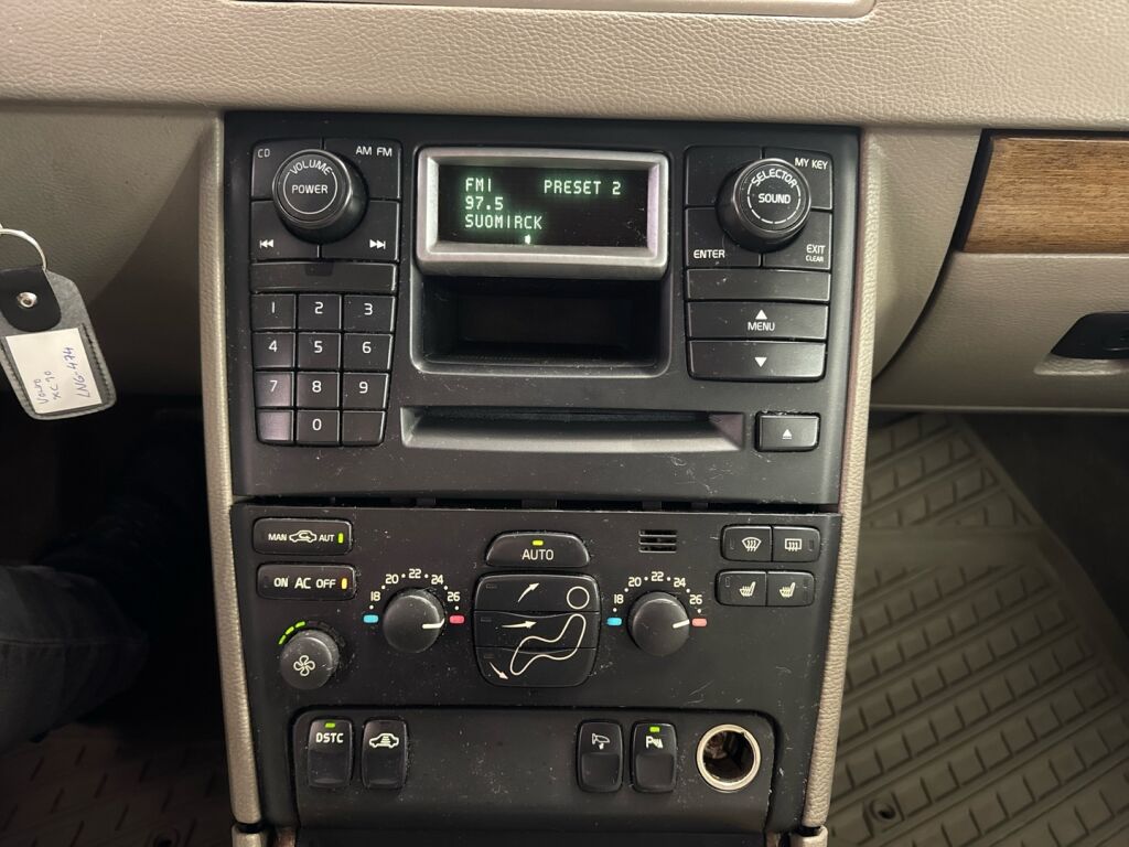 Volvo XC90 2003 Musta