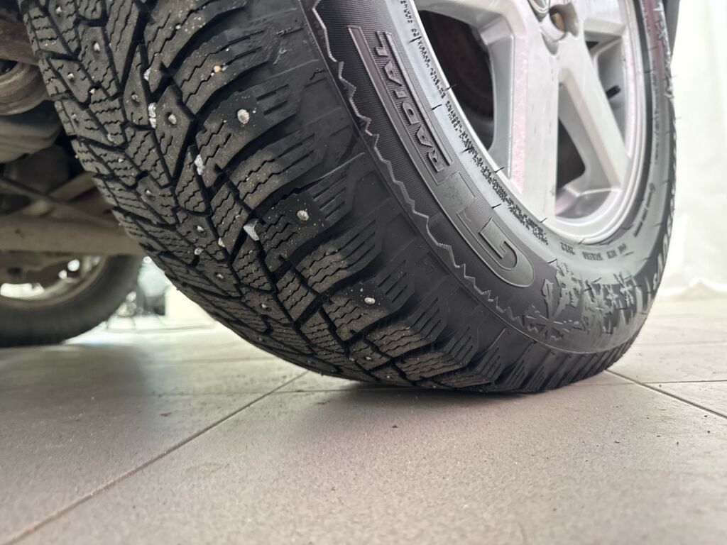 Volvo XC90 2003 Musta