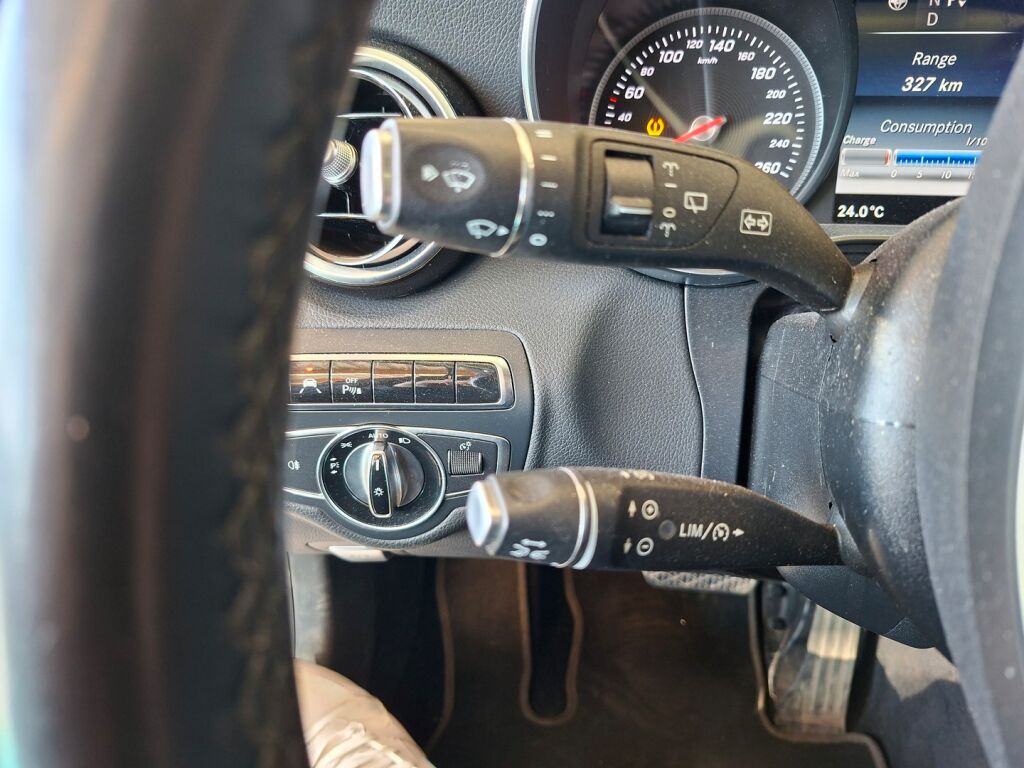 Mercedes-Benz C 2016 Sininen