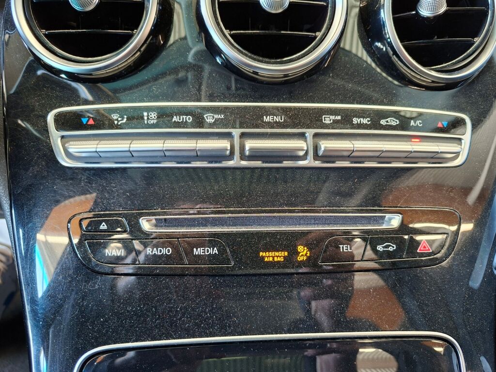 Mercedes-Benz C 2016 Sininen