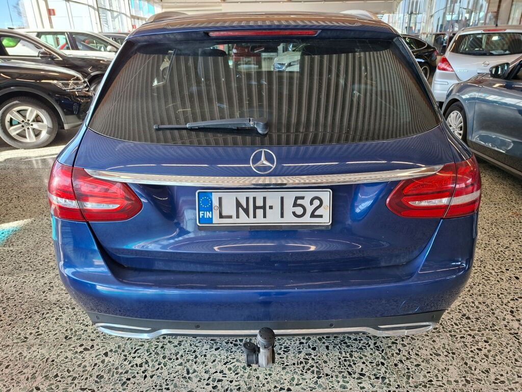 Mercedes-Benz C 2016 Sininen