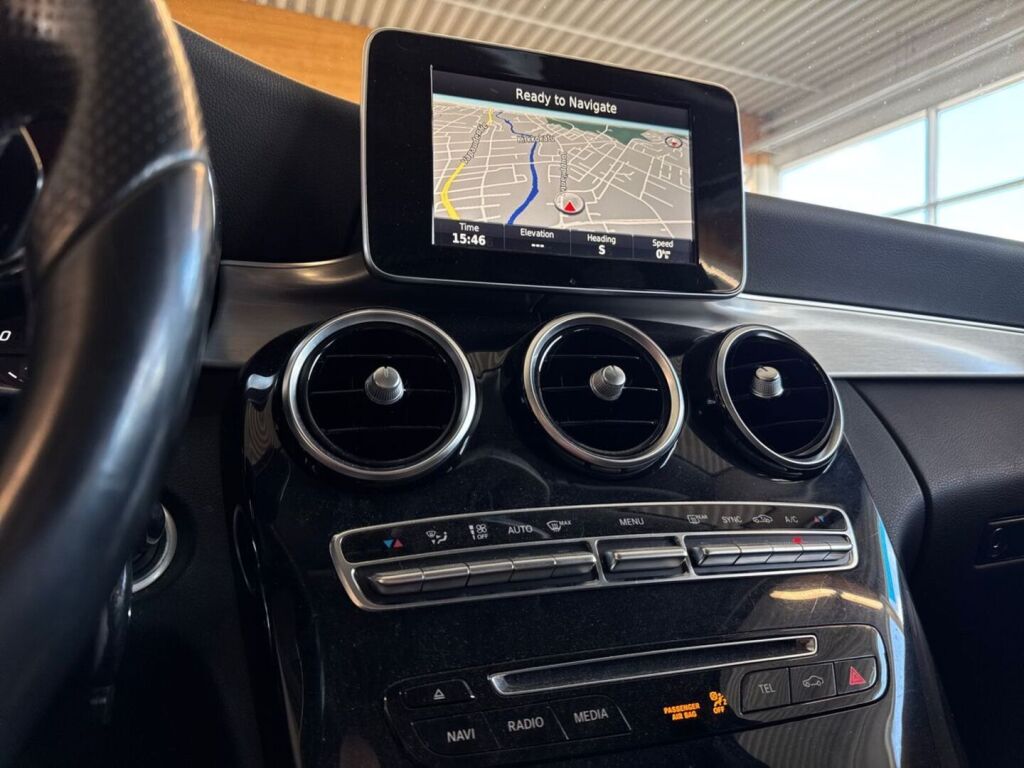 Mercedes-Benz C 2016 Sininen