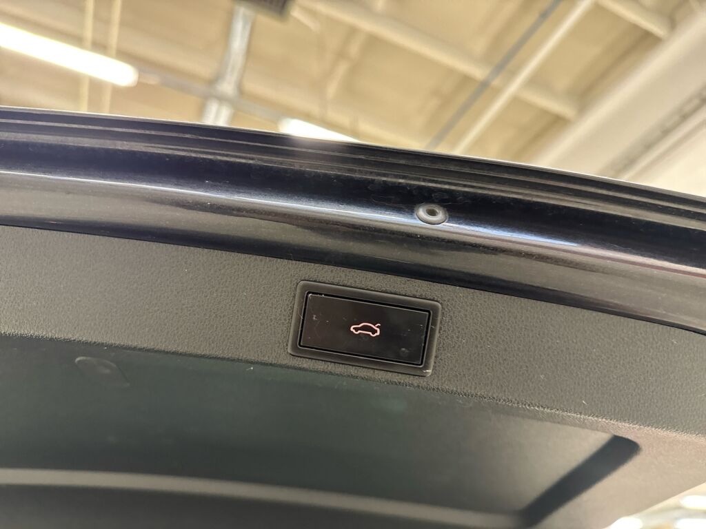 Skoda Octavia 2016 Musta