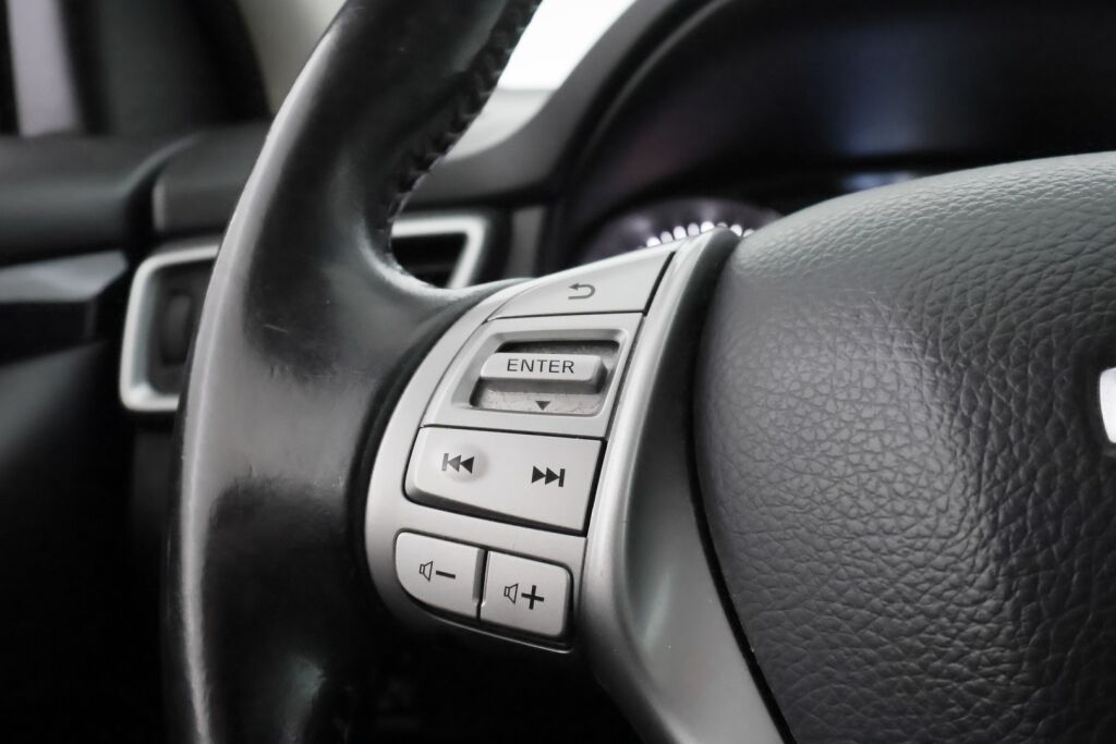 Nissan Qashqai 2016 Ruskea (beige)