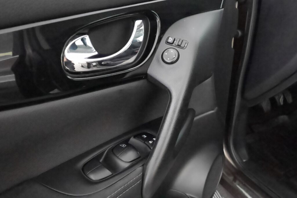 Nissan Qashqai 2016 Ruskea (beige)