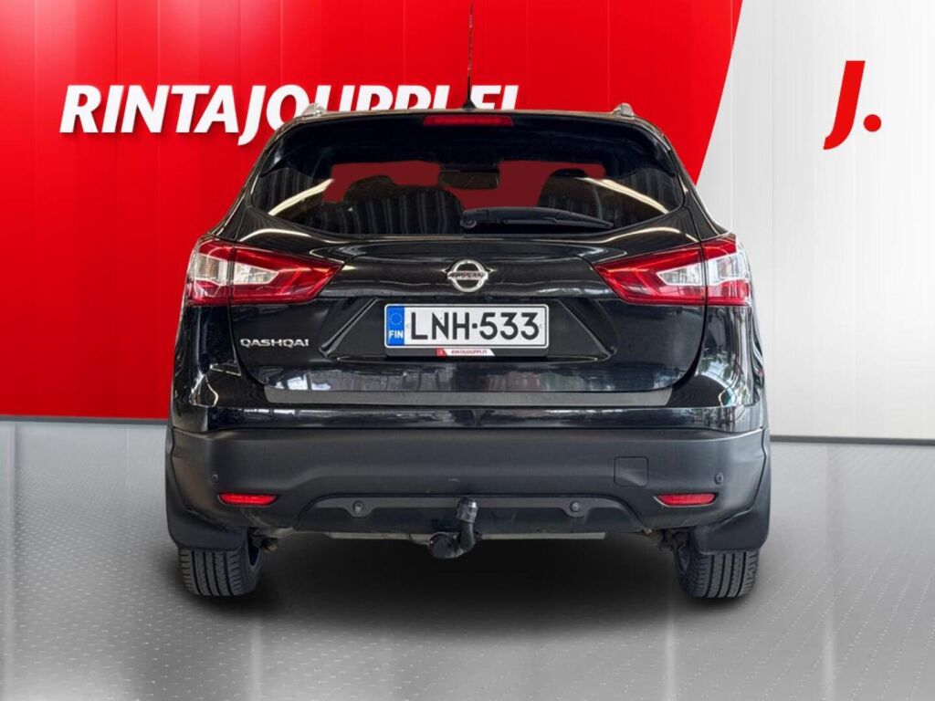 Nissan Qashqai 2016 Musta