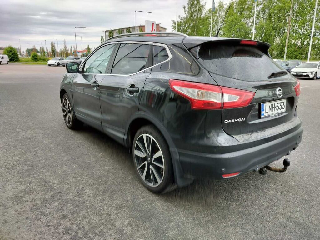 Nissan Qashqai 2016 Musta