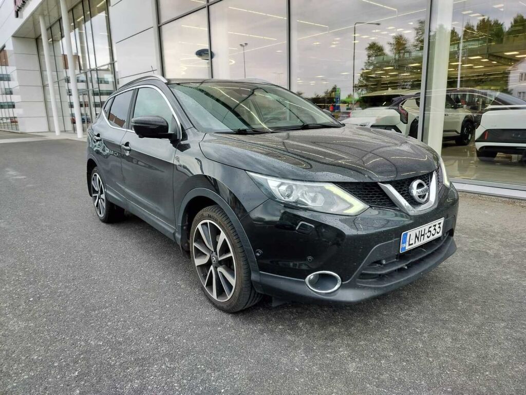 Nissan Qashqai 2016 Musta