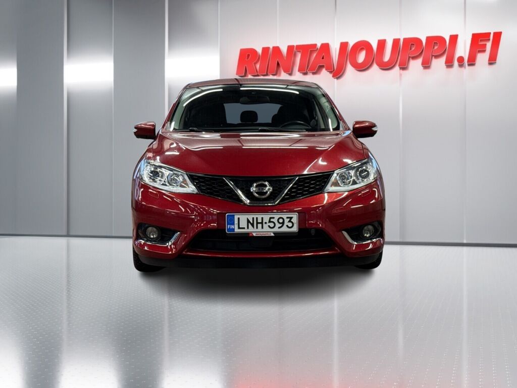 Nissan Pulsar 2016 Punainen