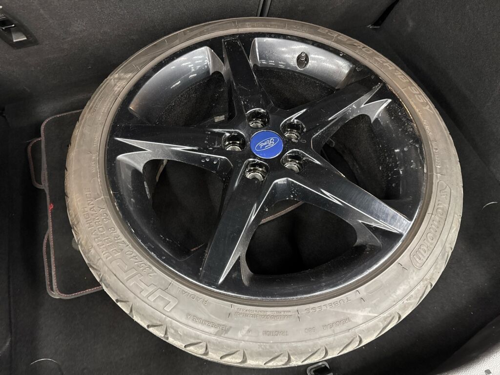 Ford Focus 2017 Musta