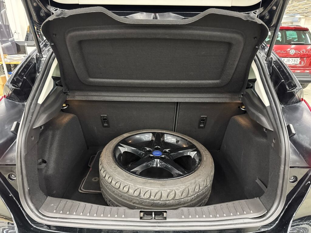 Ford Focus 2017 Musta