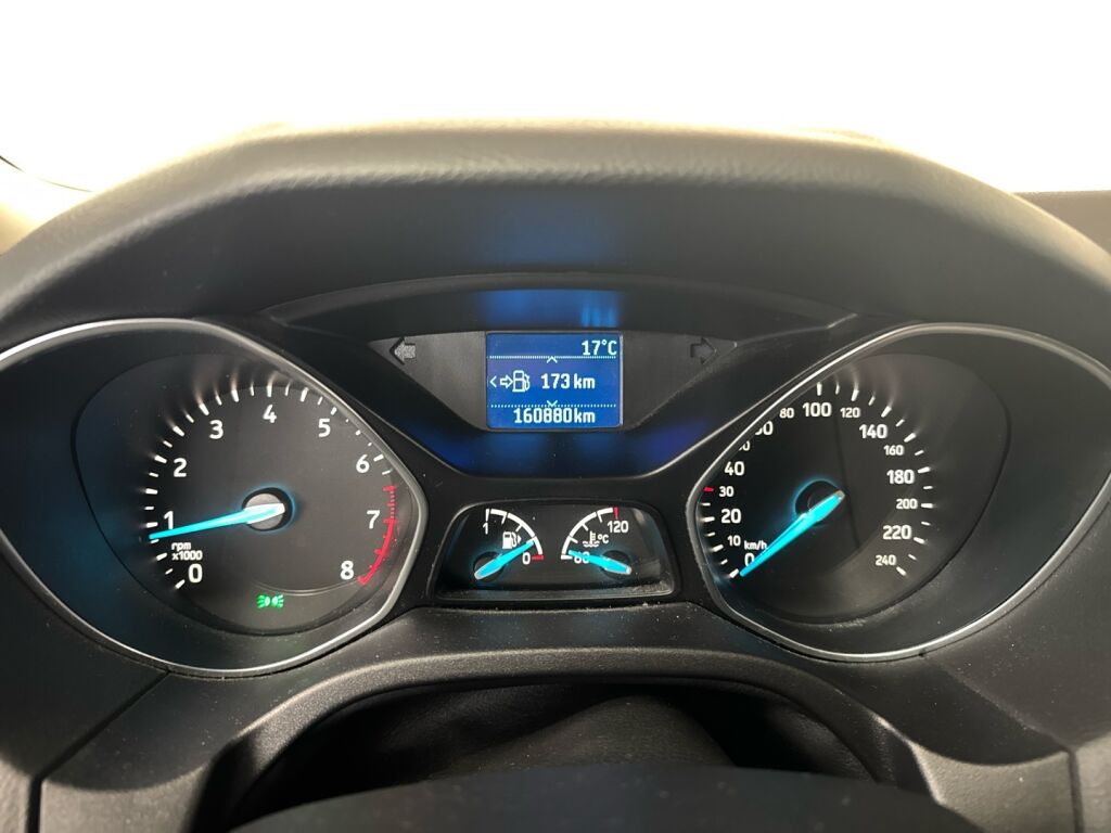 Ford Focus 2016 Sininen