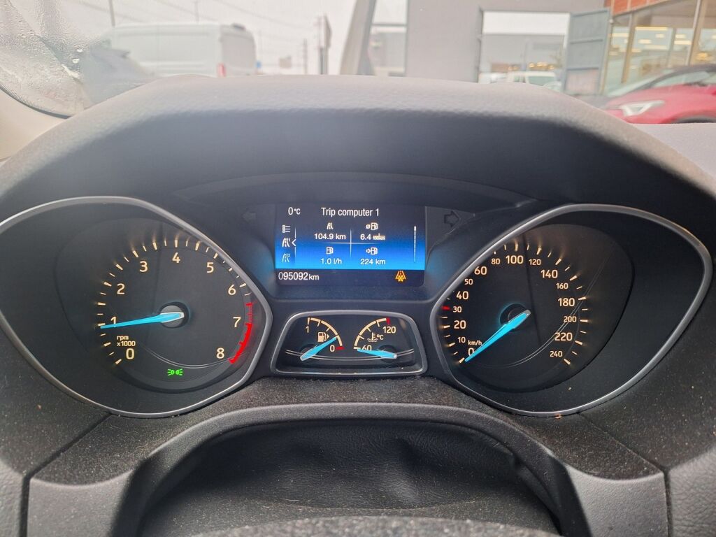 Ford Focus 2016 Harmaa